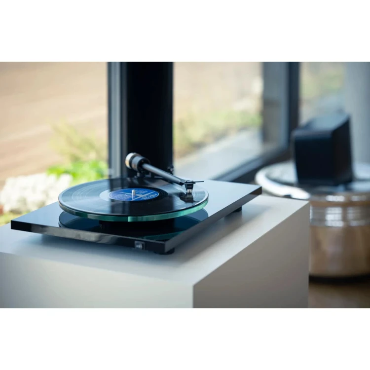 PRO-JECT-T2-W-1.jpg