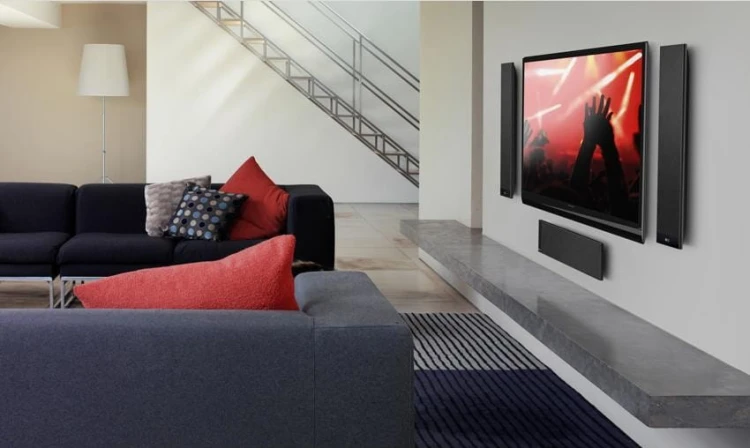 1-kef-t-series-in-lounge2_2.jpg
